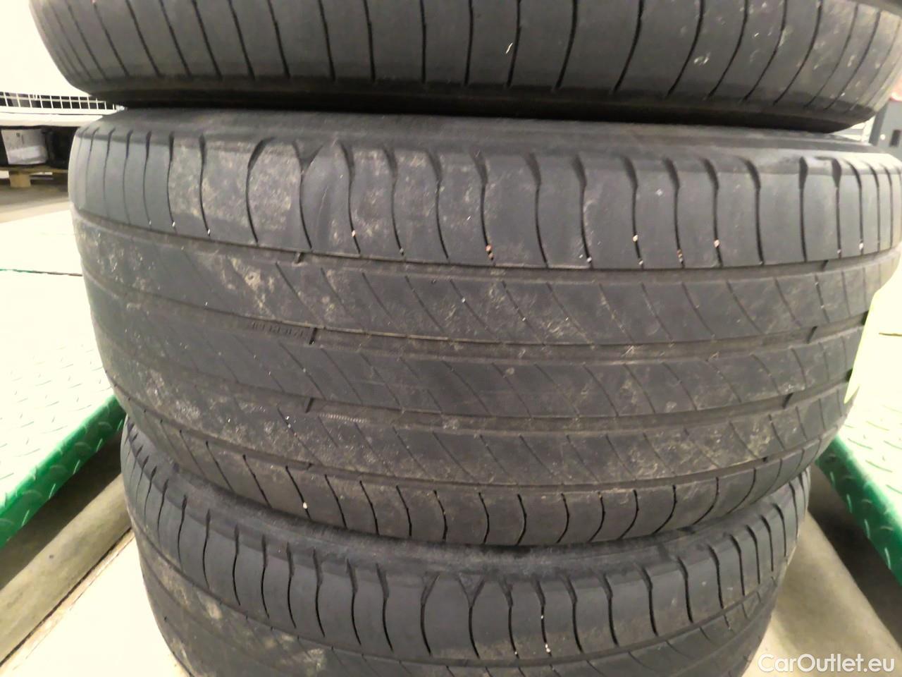  Volvo  V60  CC B4D Ad.Na.P.Ed. AWD Aut #1