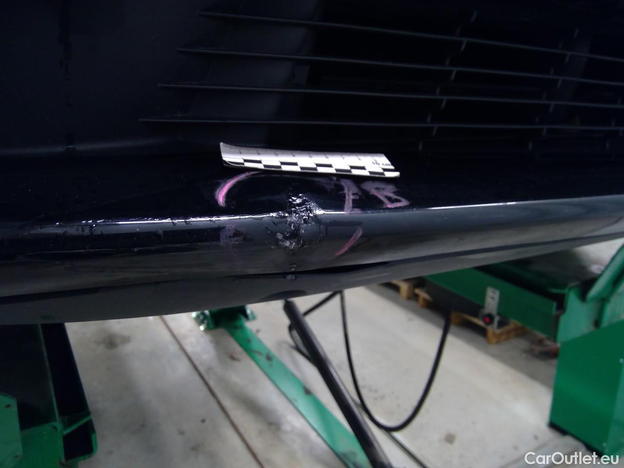  Tesla  Model Y  Long-Range AWD #10