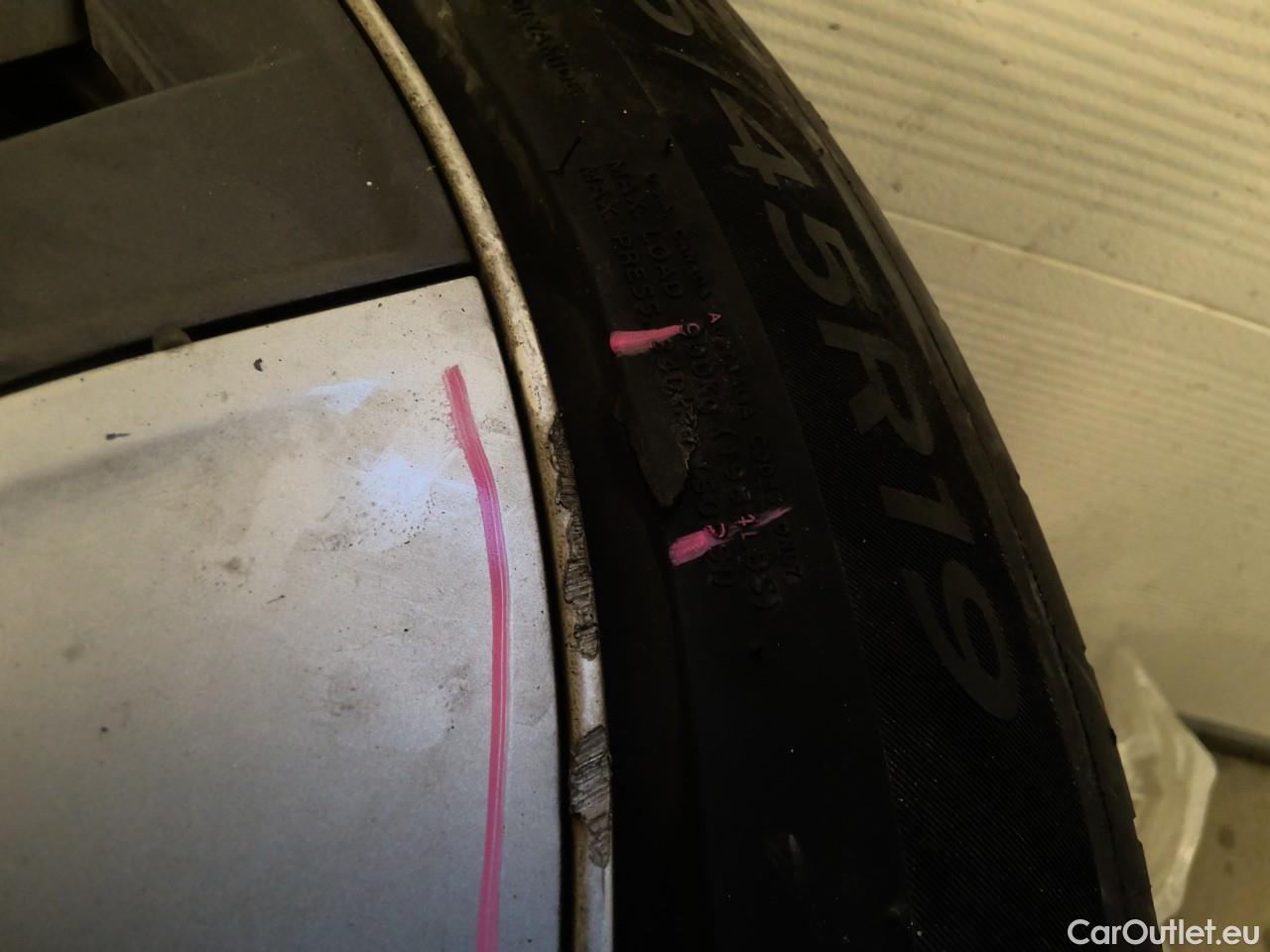  Tesla  Model Y  75kWh Long-Range AWD #5