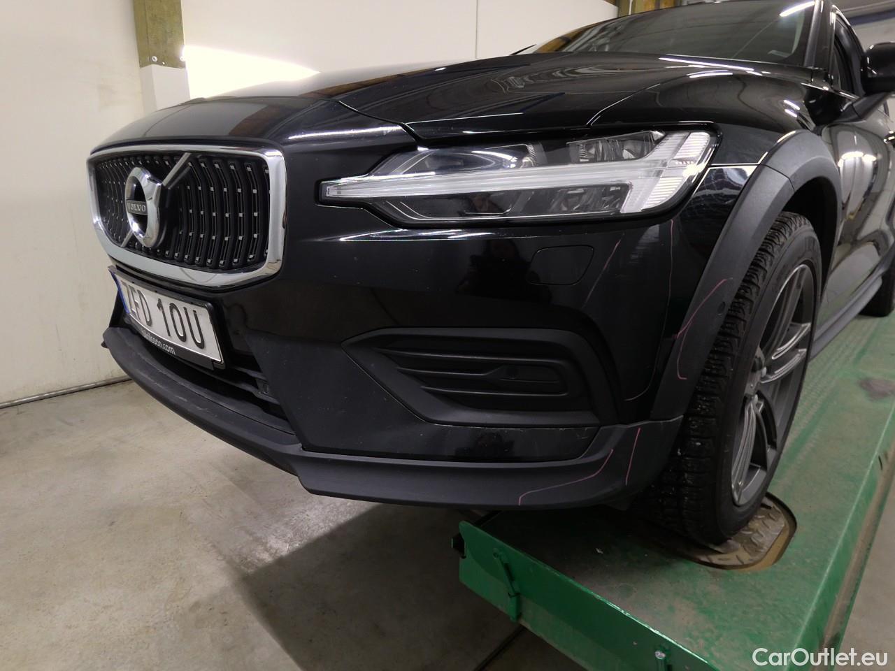  Volvo  V60  CC B4D Ad.Na.P.Ed. AWD Aut #6