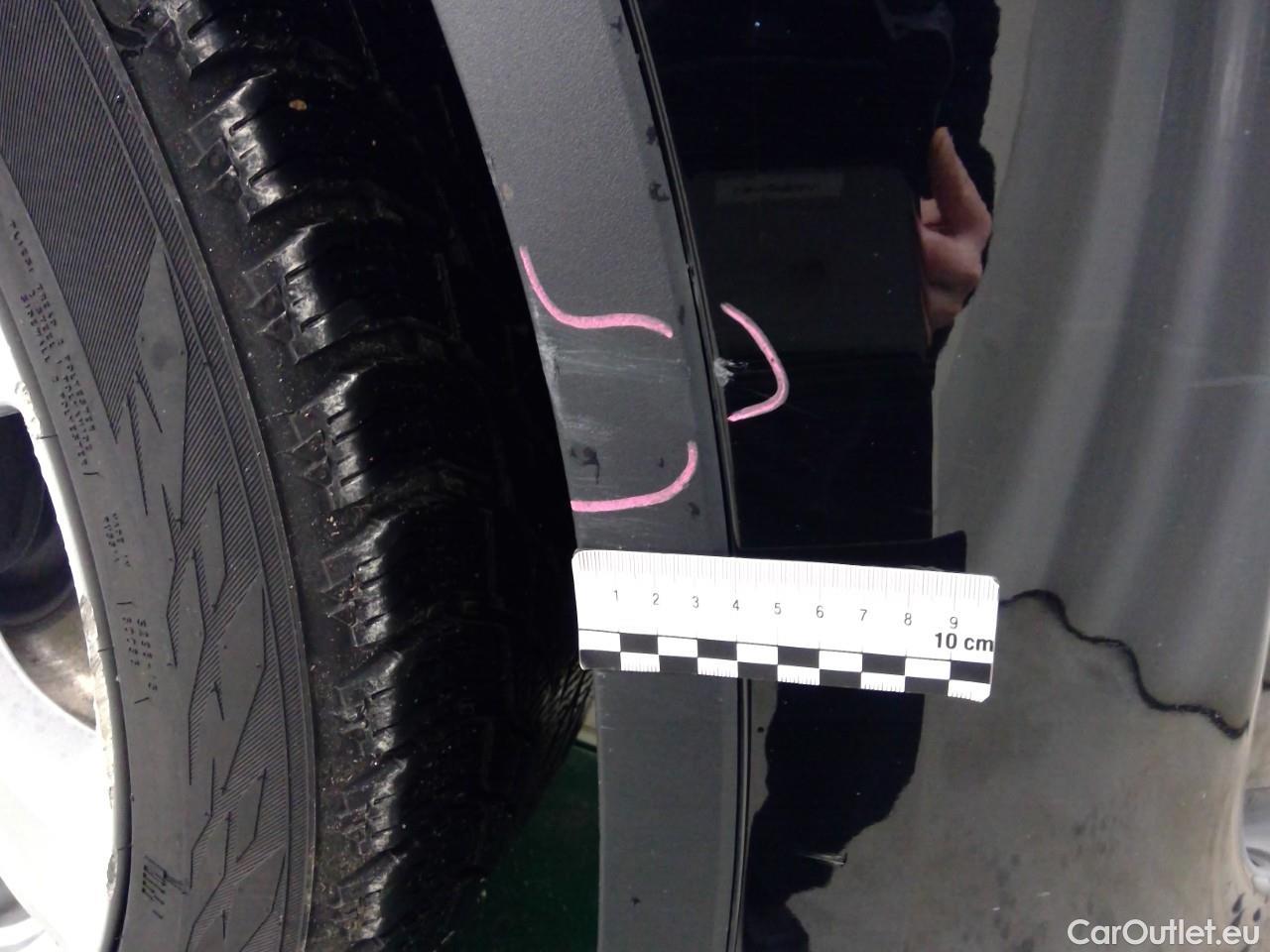  Tesla  Model Y  Long-Range AWD #44