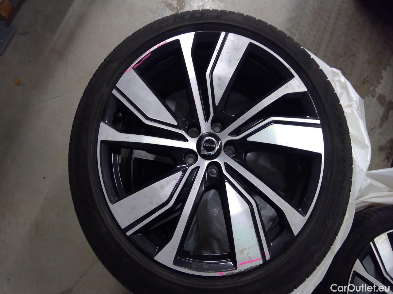  Volvo  XC 40 XC40 Recharge Twin Pro Aut #1