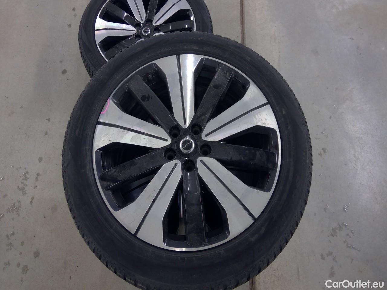  Volvo  XC 40 XC40 Recharge Plus Edition Aut #2