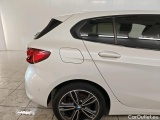  Bmw  Serie 1 BMW 1 18iA Sport Line 5d #19