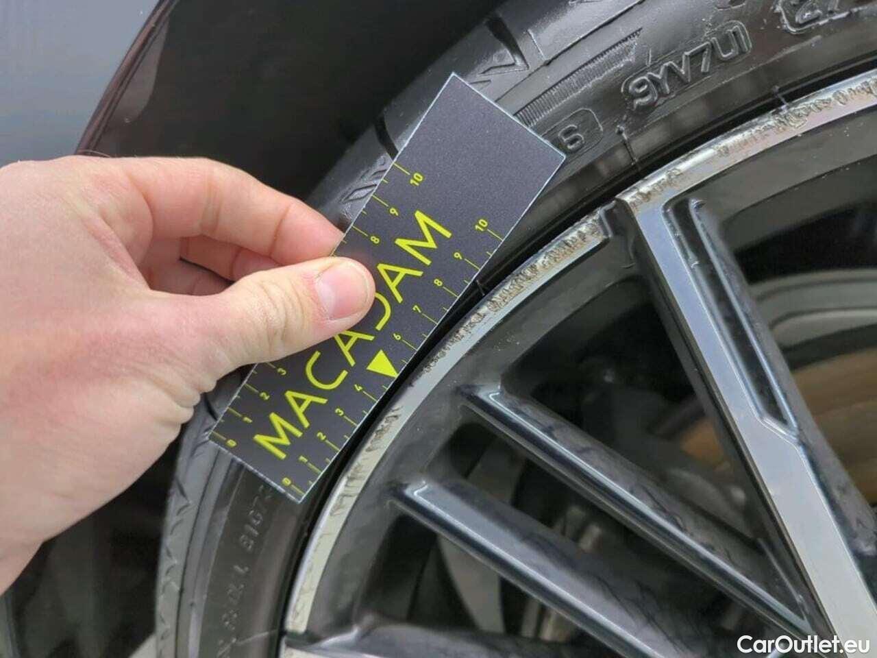  Bmw  Serie 1 118i Executive #9