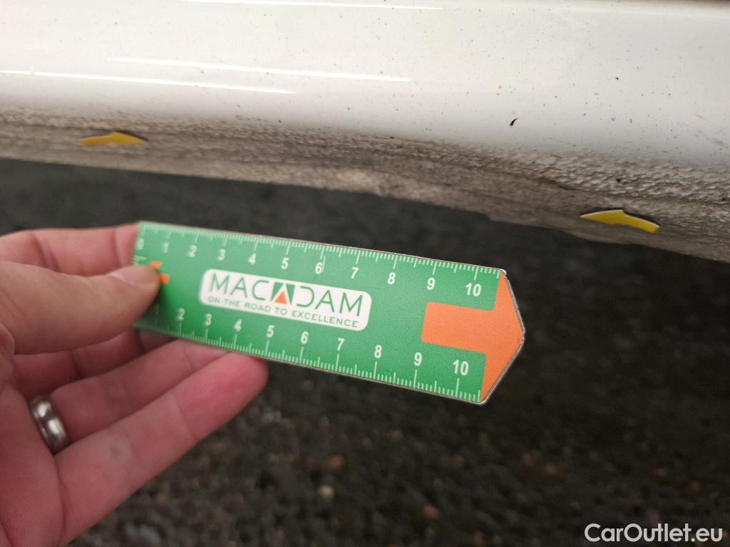  Peugeot  208  Allure Business 1.2 PureTech 110CV BVM6 E6dT #2