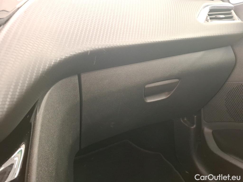  Peugeot  208  Allure Business 1.2 PureTech 110CV BVM6 E6dT #3