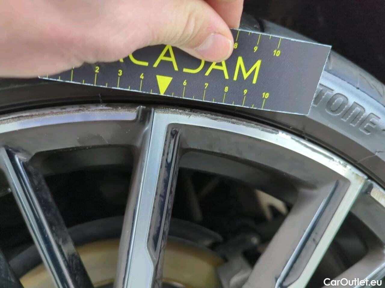  Bmw  Serie 1 118i Executive #14