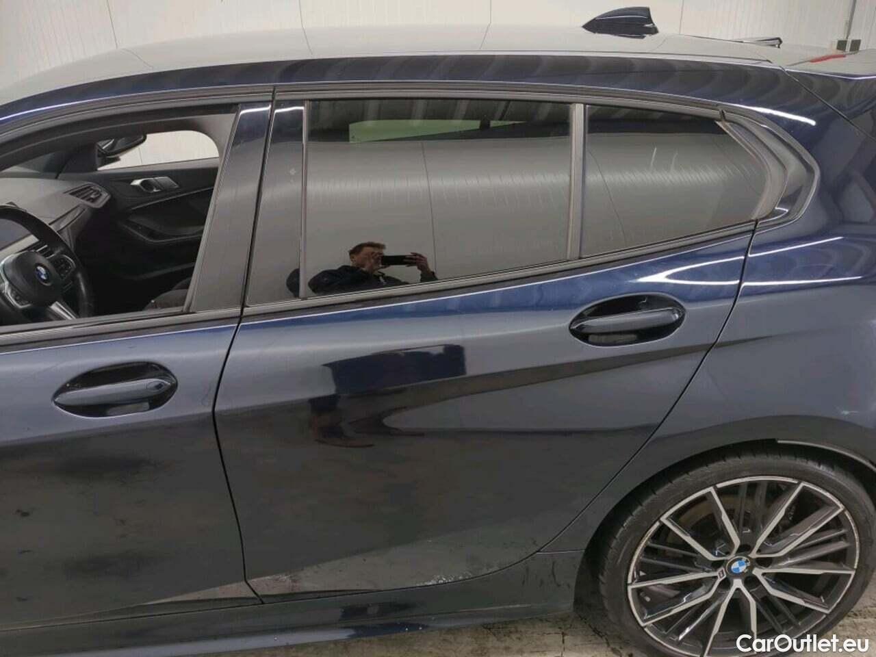  Bmw  Serie 1 118i Executive #16