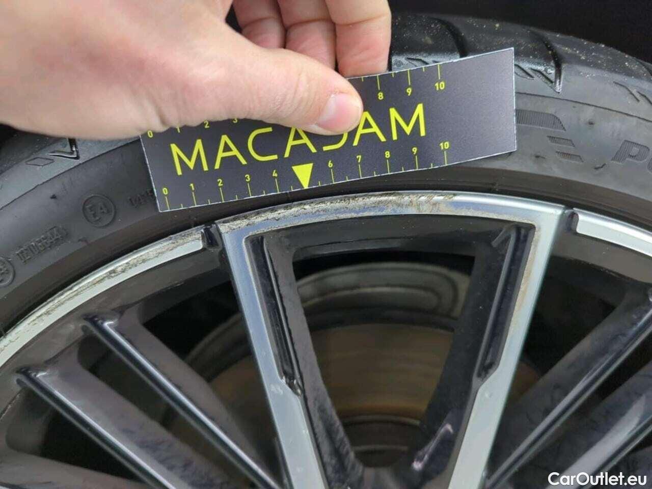  Bmw  Serie 1 118i Executive #49