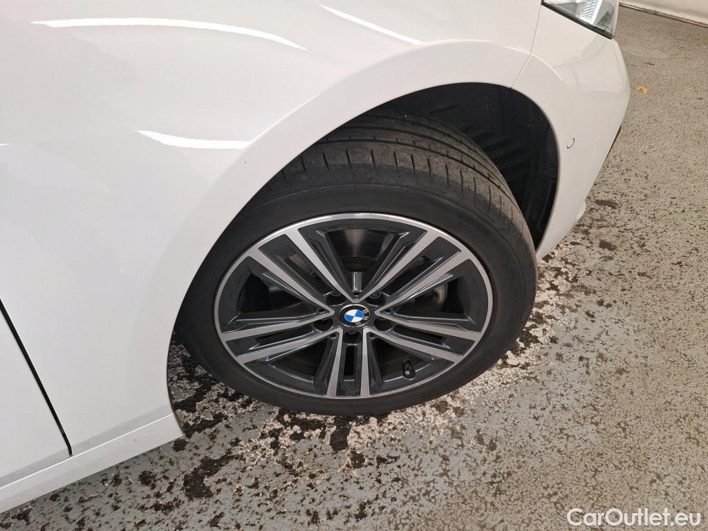  Bmw  Serie 1 BMW Série 1 / 2019 / 5P / Berline 116i DKG7 Business Design #4