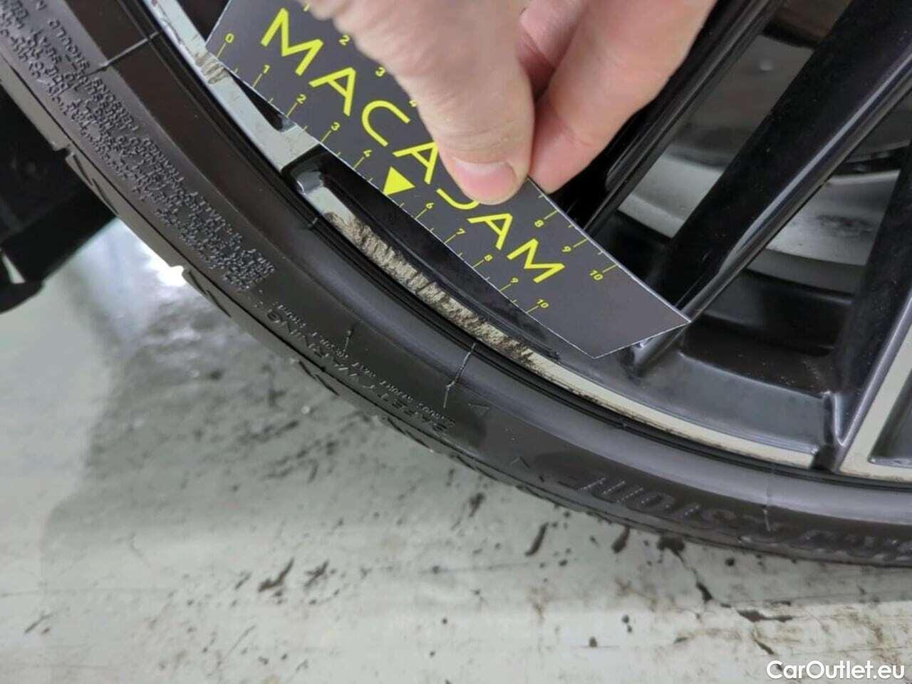  Bmw  Serie 1 118i Executive #10