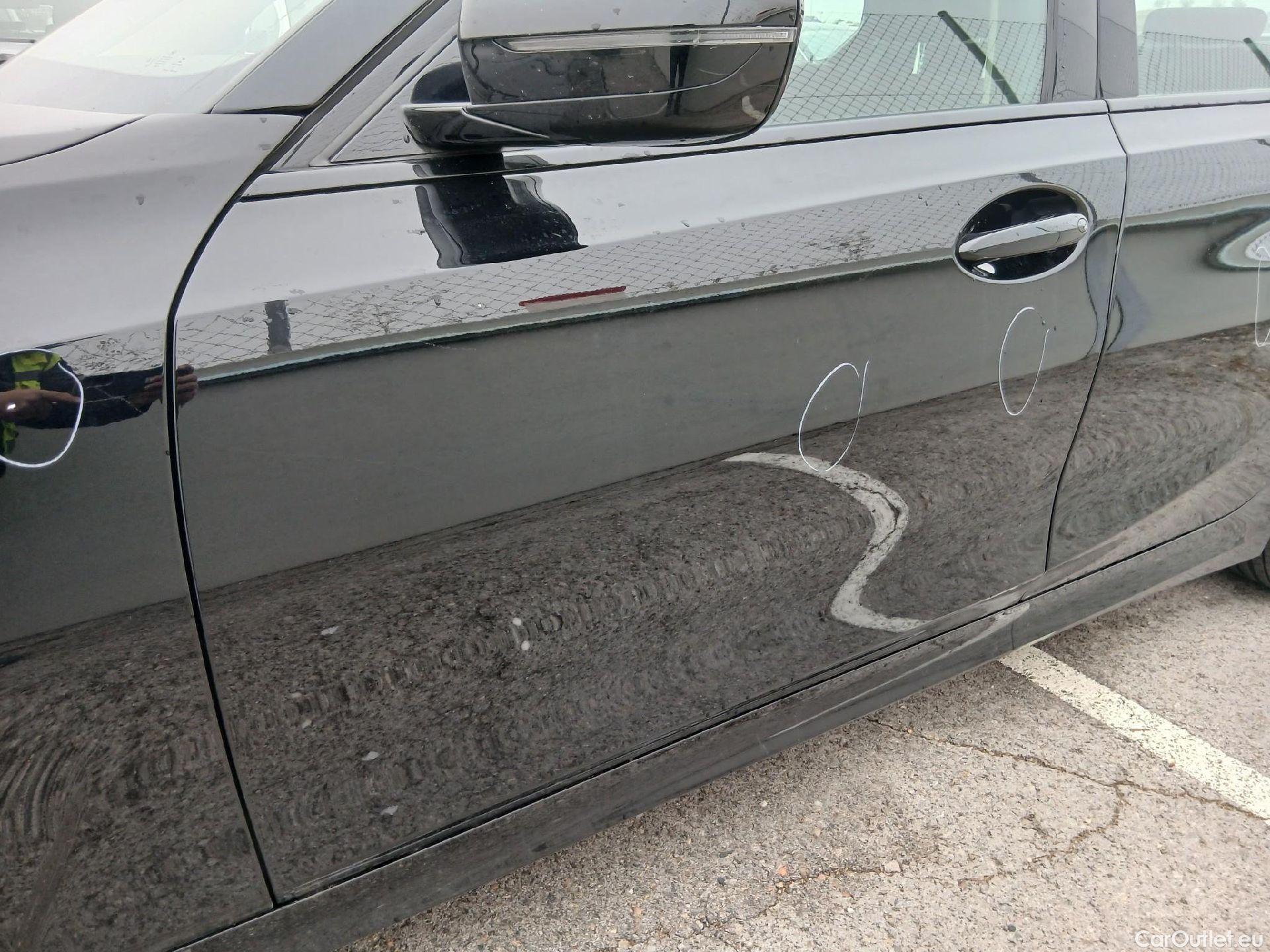  Bmw  Serie 3 BMW  / 2018 / 4P / sedán 318d Auto. #12