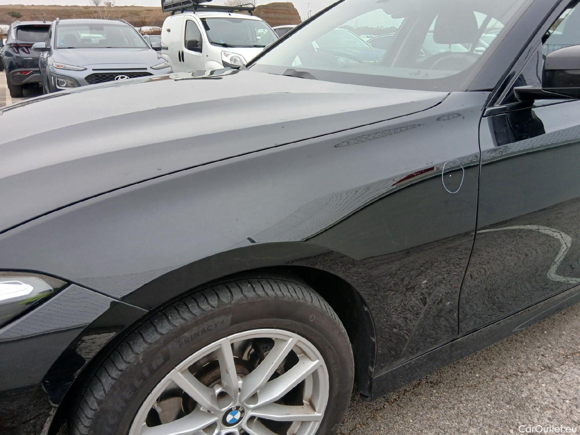  Bmw  Serie 3 BMW  / 2018 / 4P / sedán 318d Auto. #7