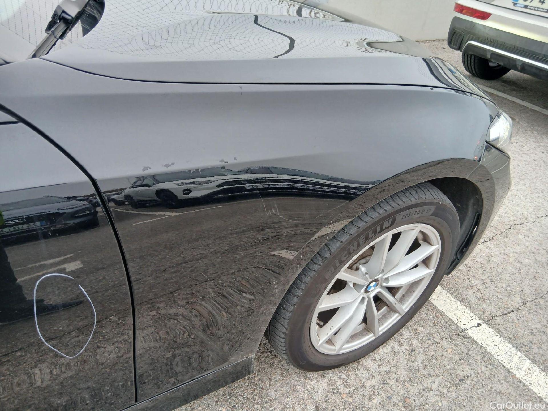  Bmw  Serie 3 BMW  / 2018 / 4P / sedán 318d Auto. #30