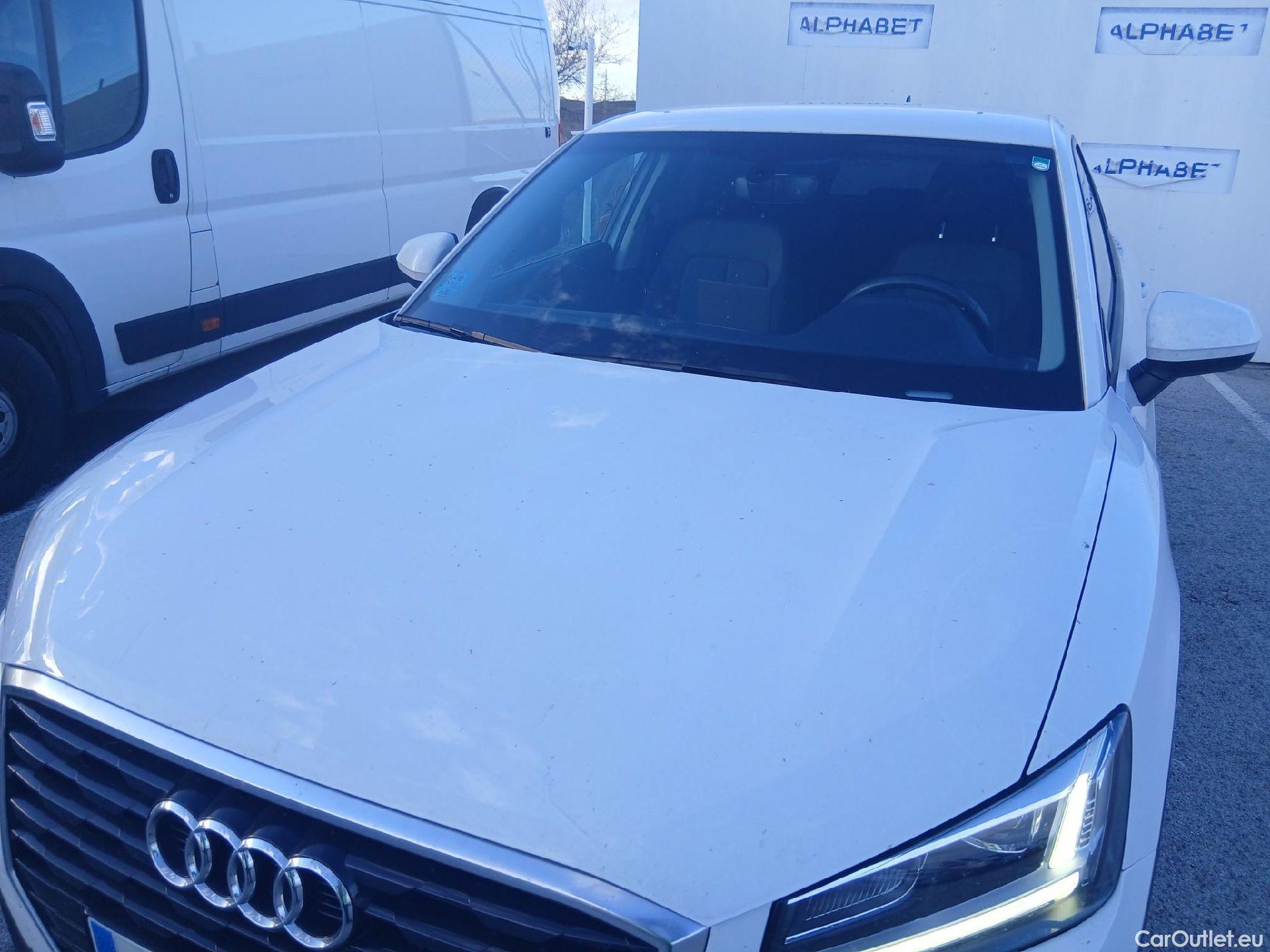  Audi  Q2 AUDI  / 2016 / 5P / todoterreno Design 30 TFSI 85kW (116CV) #7