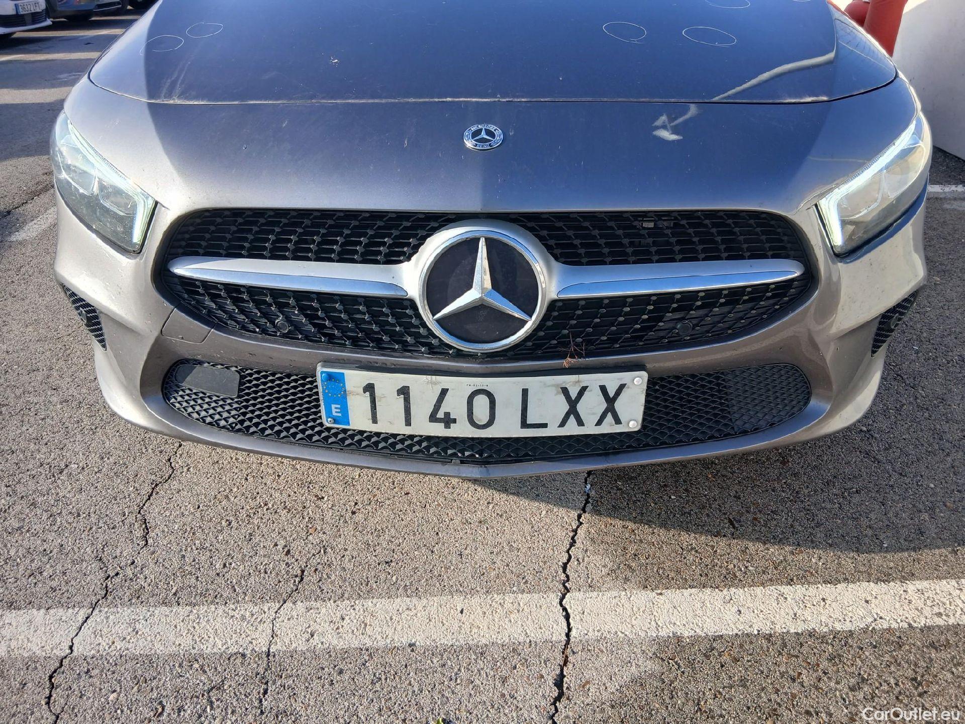  Mercedes  A-Klasse MERCEDES-BENZ Clase A / 2018 / 4P / sedán Sedán A 250 e #8