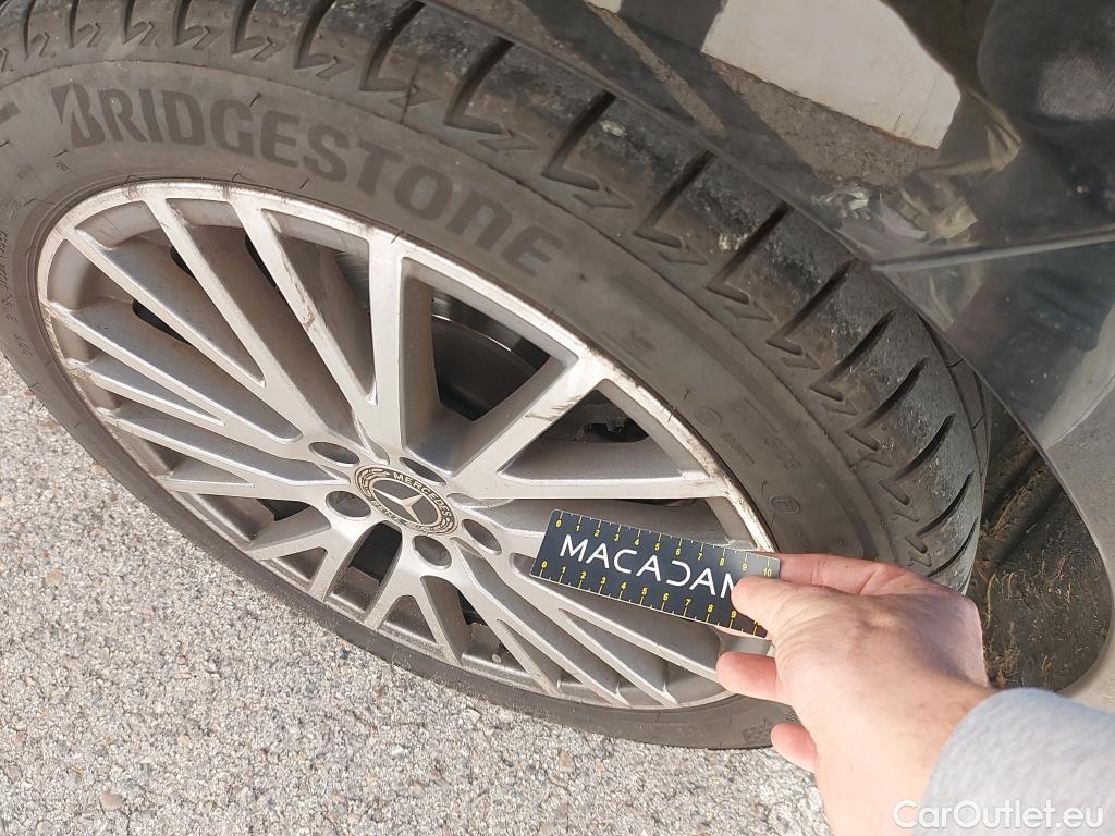  Mercedes  CLA-Klasse MERCEDES-BENZ CLA / 2019 / 4P / coupé CLA 220 D DCT #7