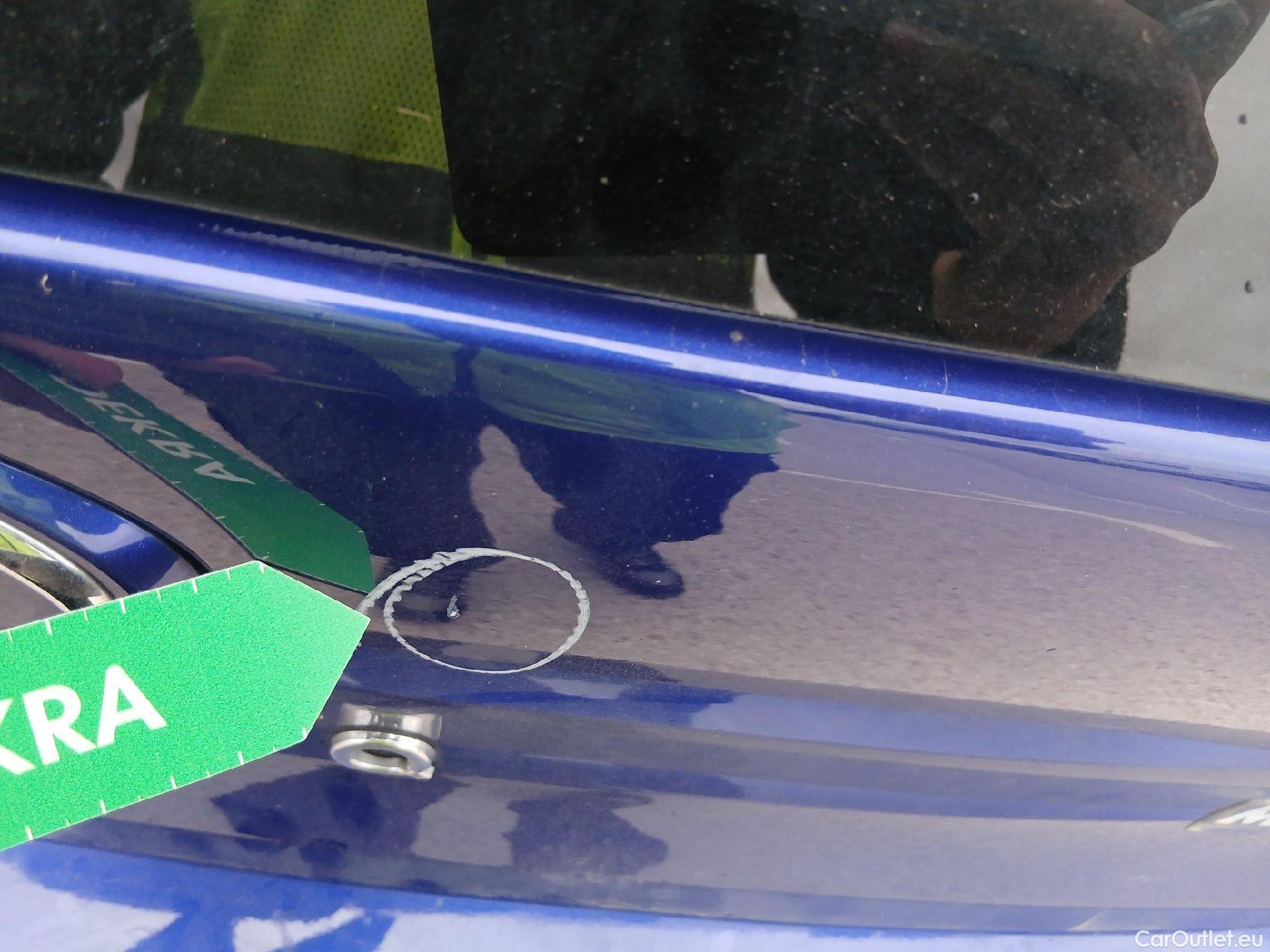  Hyundai   Ioniq HYUNDAI / 2019 / 5P / berlina con portón 1.6 GDI HEV Klass DCT #20