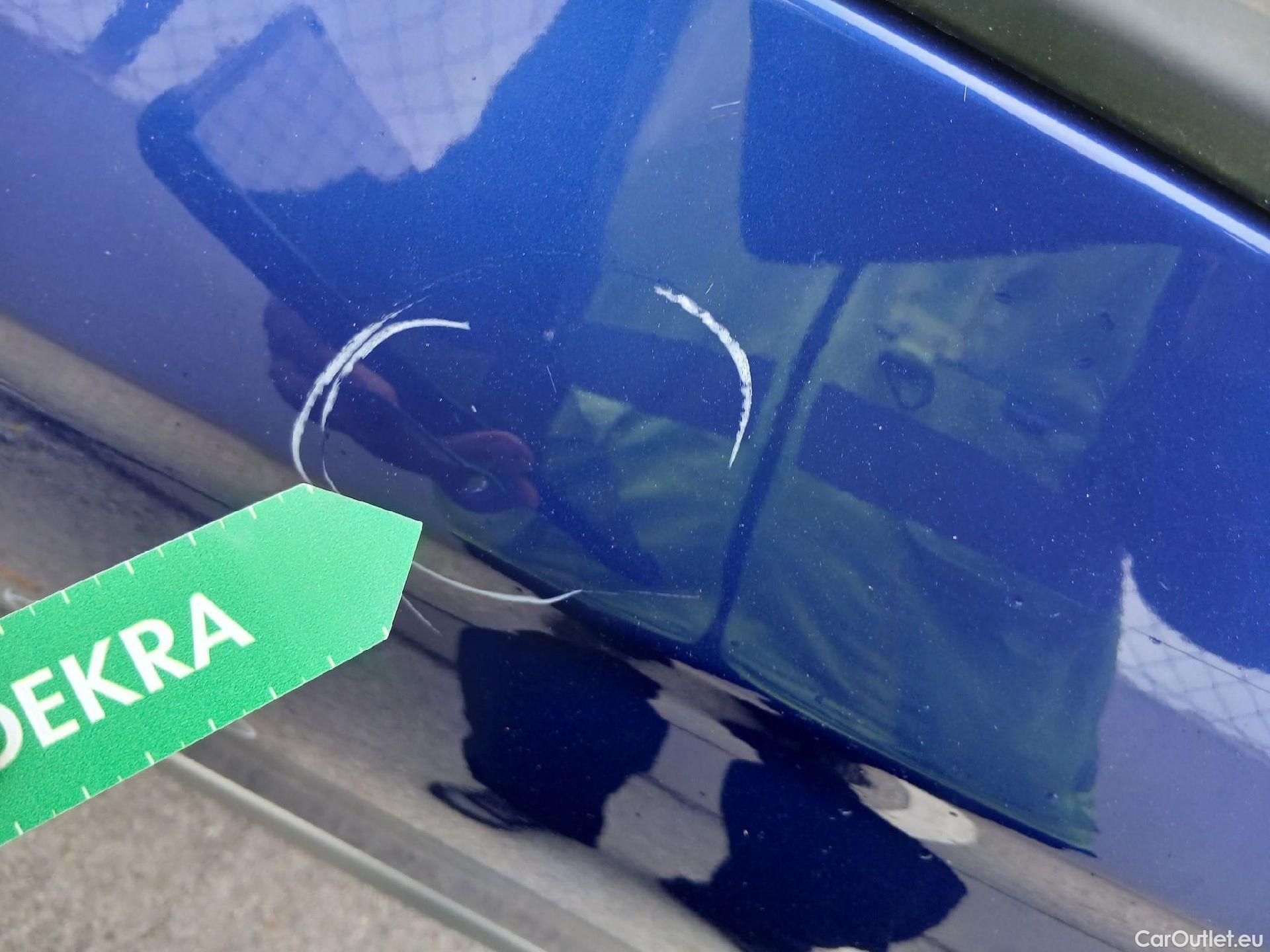  Hyundai   Ioniq HYUNDAI / 2019 / 5P / berlina con portón 1.6 GDI HEV Klass DCT #15