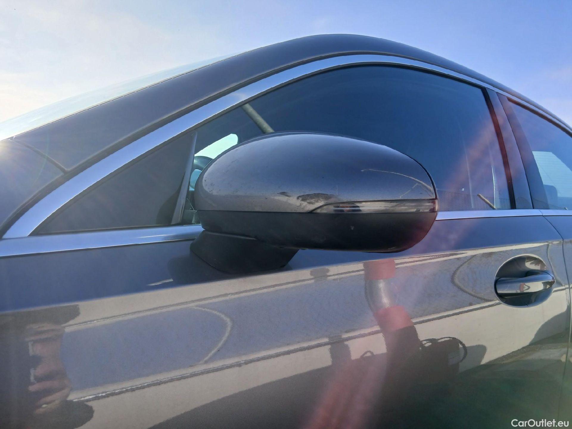  Mercedes  A-Klasse MERCEDES-BENZ Clase A / 2018 / 4P / sedán Sedán A 250 e #16