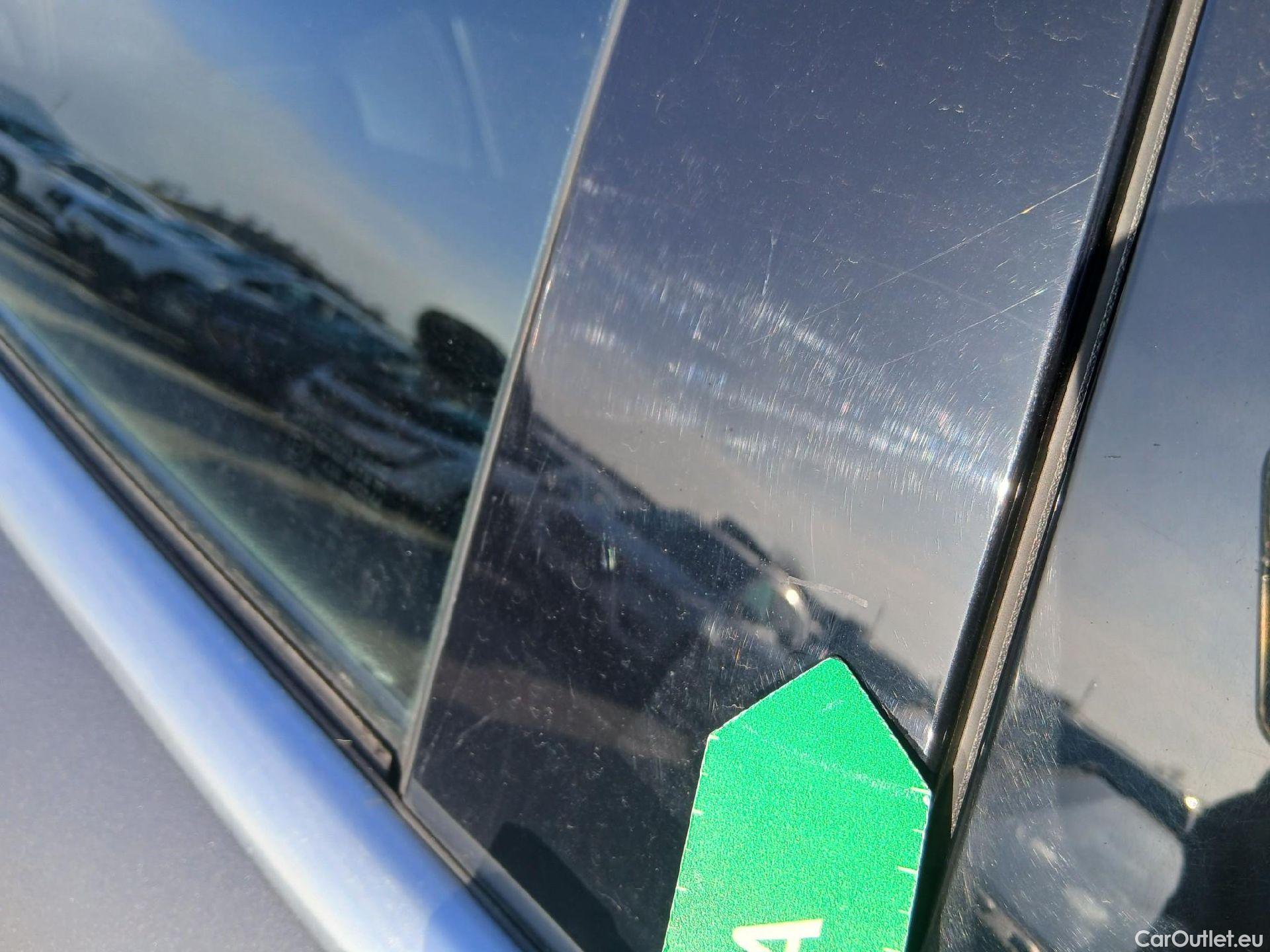  Mercedes  A-Klasse MERCEDES-BENZ Clase A / 2018 / 4P / sedán Sedán A 250 e #47