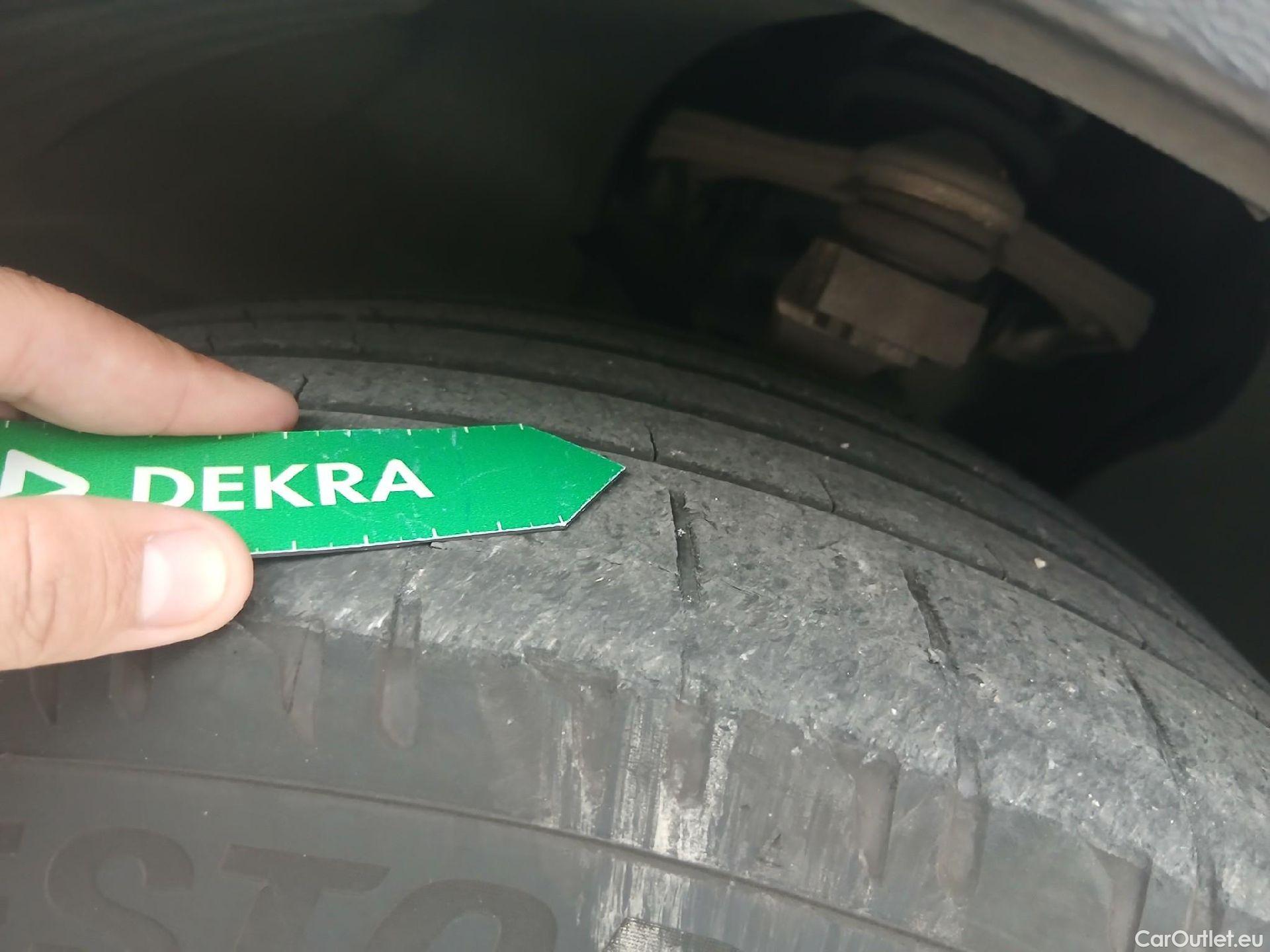  Mercedes  G-Klasee MERCEDES-BENZ GLC Coupé / 2016 / 5P / coupé GLC 220 d 4MATIC #3