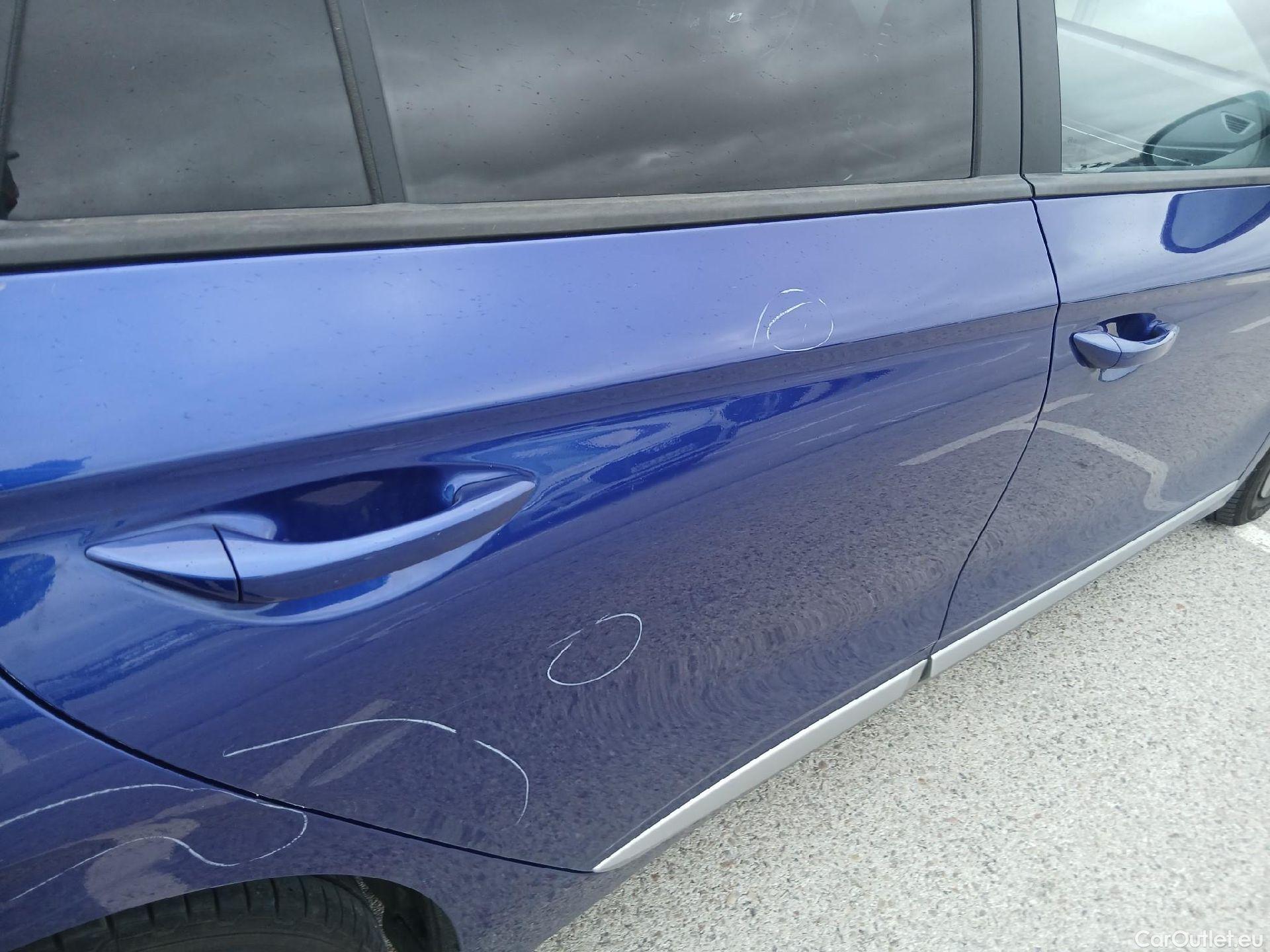  Hyundai   Ioniq HYUNDAI / 2019 / 5P / berlina con portón 1.6 GDI HEV Klass DCT #25