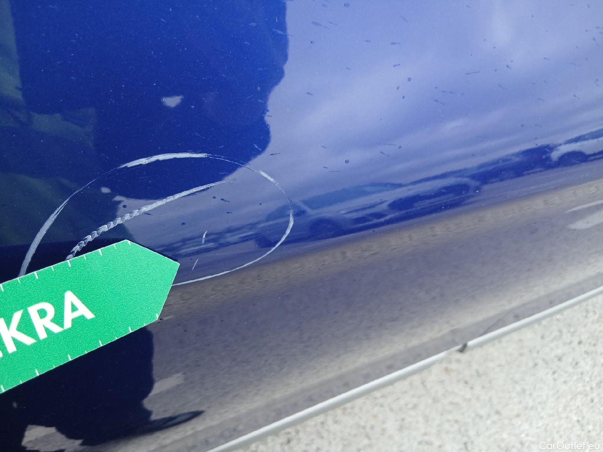  Hyundai   Ioniq HYUNDAI / 2019 / 5P / berlina con portón 1.6 GDI HEV Klass DCT #26