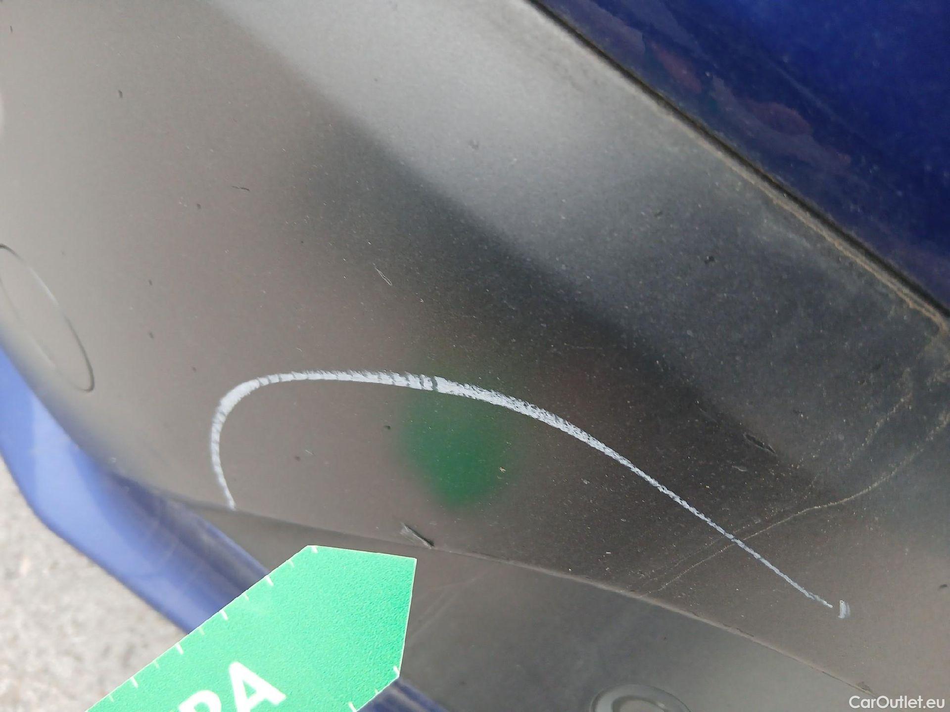  Hyundai   Ioniq HYUNDAI / 2019 / 5P / berlina con portón 1.6 GDI HEV Klass DCT #21