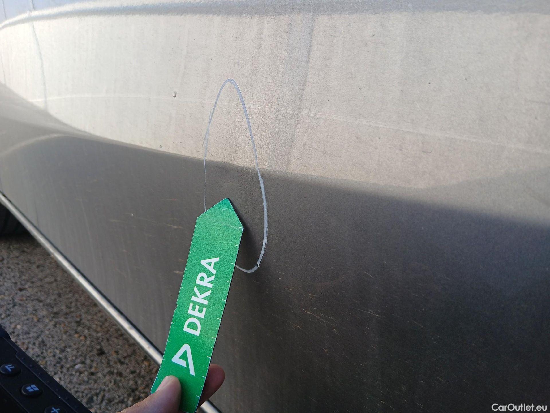  Mercedes  A-Klasse MERCEDES-BENZ Clase A / 2018 / 4P / sedán Sedán A 250 e #21