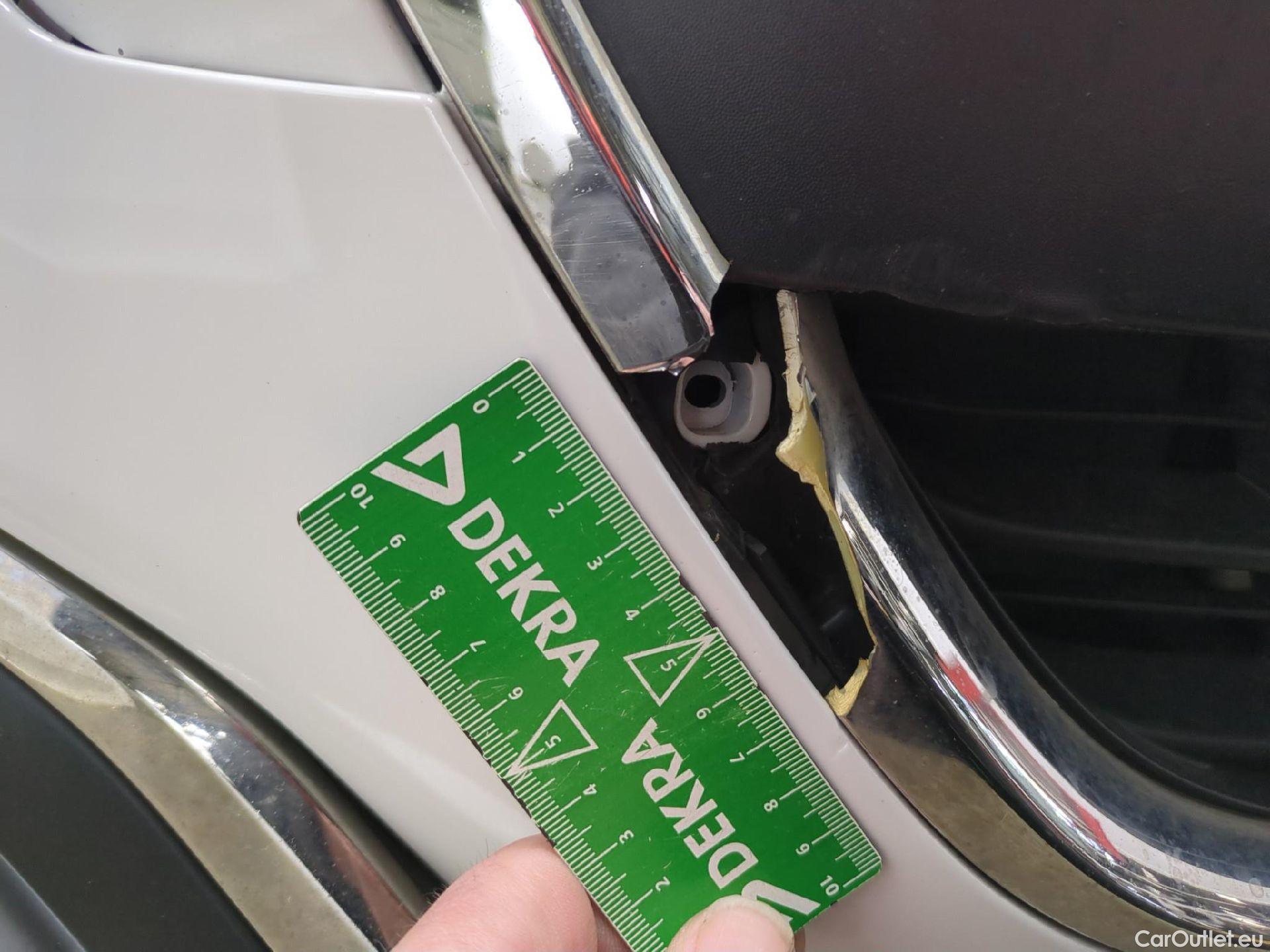  Peugeot  208  Affaire Premium Pack 1.2 80CV BVM5 E6dT #25