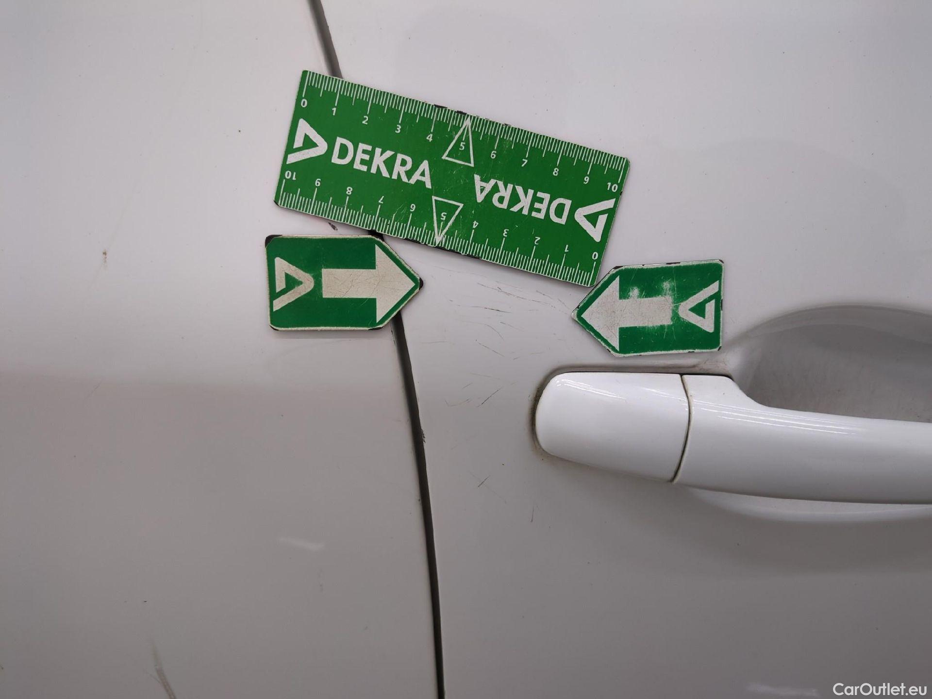  Peugeot  208  Affaire Premium Pack 1.2 80CV BVM5 E6dT #58