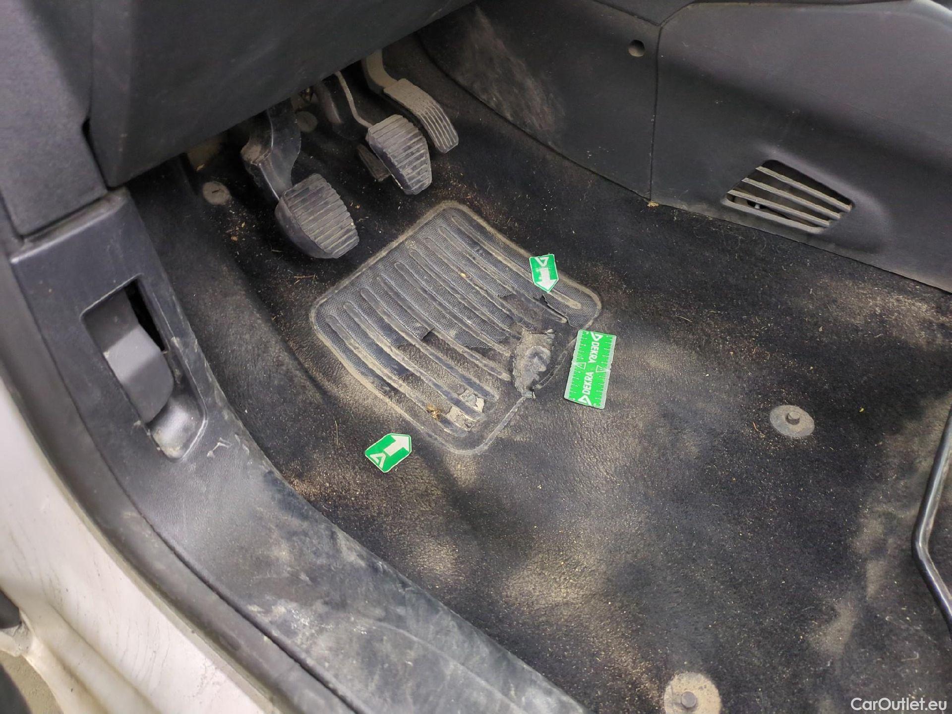  Peugeot  208  Affaire Premium Pack 1.2 80CV BVM5 E6dT #8