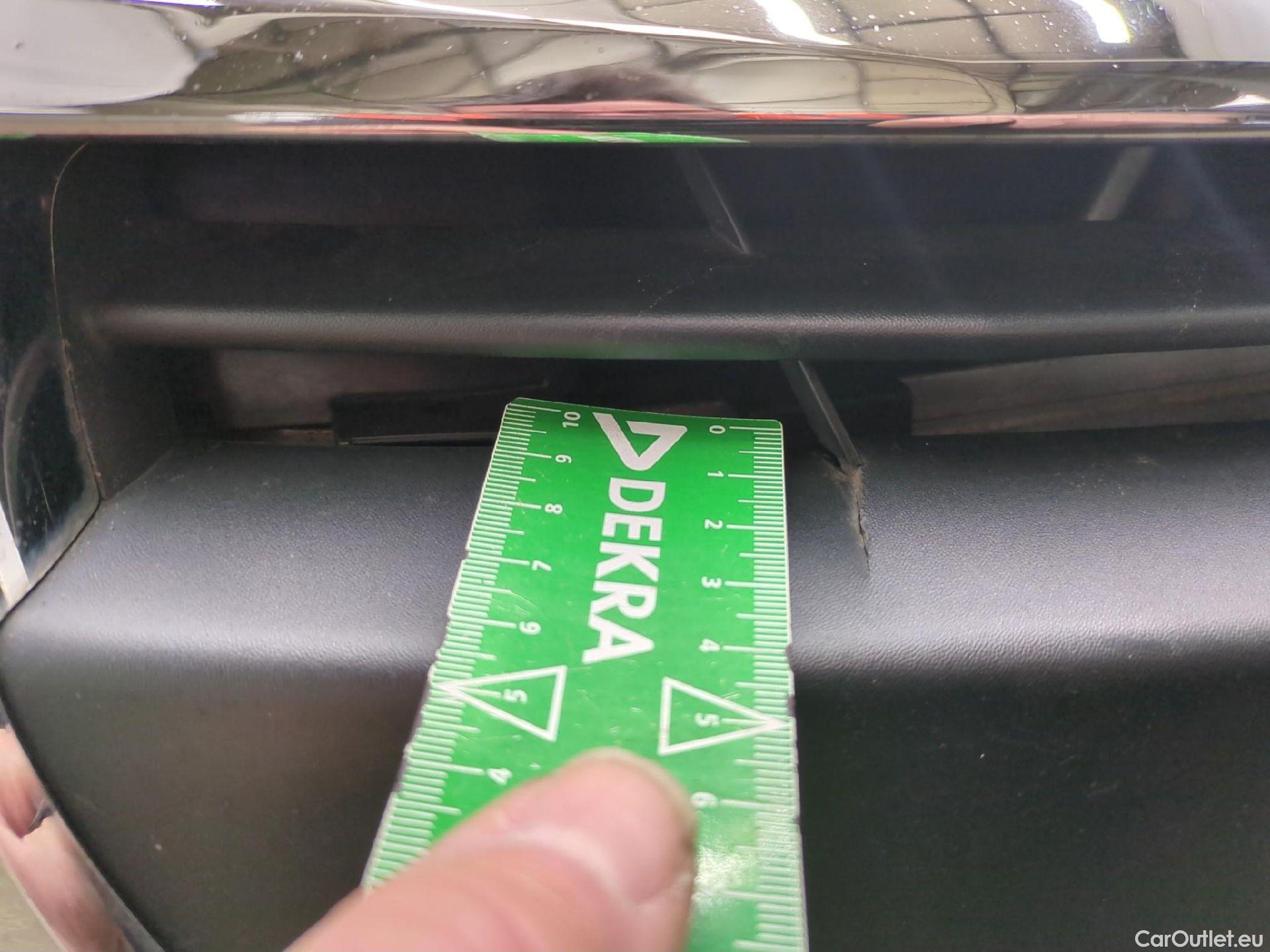  Peugeot  208  Affaire Premium Pack 1.2 80CV BVM5 E6dT #21