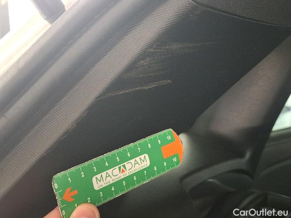  Mercedes  GLA MERCEDES-BENZ  / 2020 / 5P / SUV 1.3  250 e BUSINESS LINE DCT #12