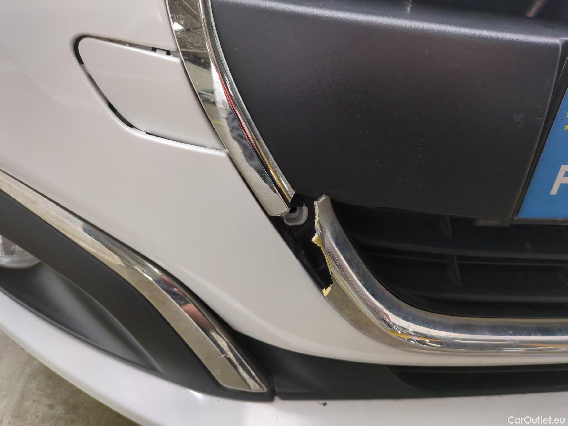  Peugeot  208  Affaire Premium Pack 1.2 80CV BVM5 E6dT #22