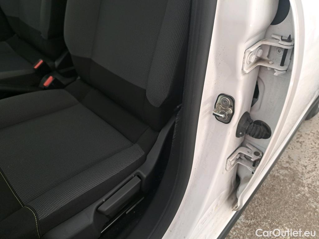  Citroen  C3  Feel Business 1.2 PureTech 80CV BVM5 E6d #4