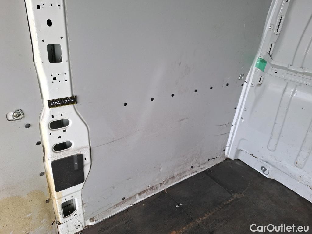  Citroen  Jumper CITROEN  VU 4p Fourgon 33 L3H2 BlueHDi 130 BVM6 Business #85