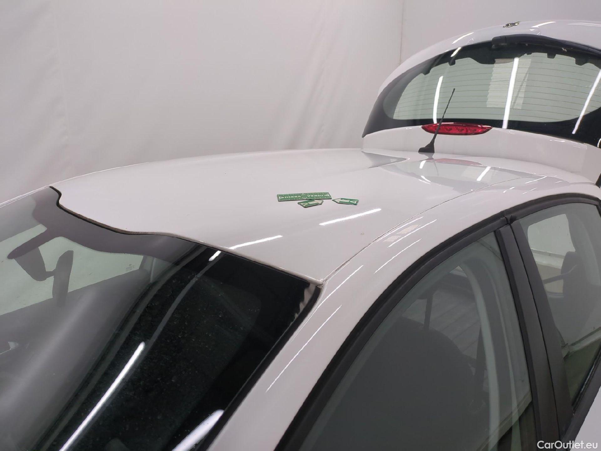  Peugeot  208  Affaire Premium Pack 1.2 80CV BVM5 E6dT #32