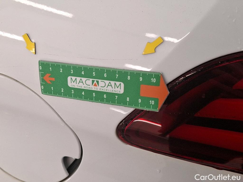  Peugeot  208 PEUGEOT  5p Berline 16 BlueHDi 75 Active #9