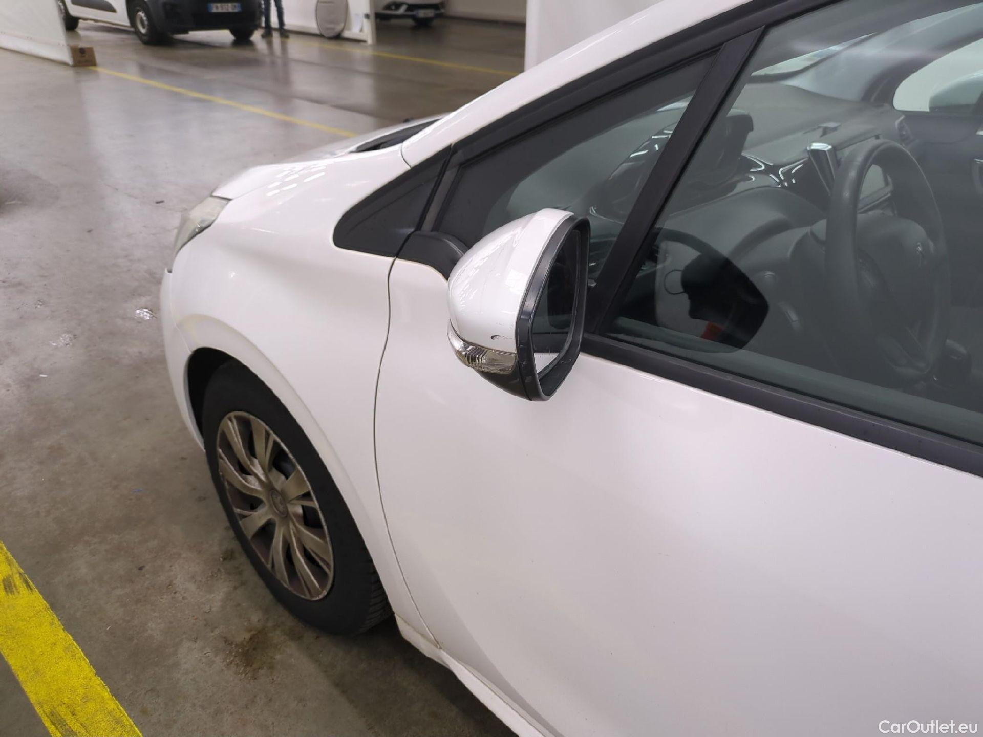  Peugeot  208  Affaire Premium Pack 1.2 80CV BVM5 E6dT #29