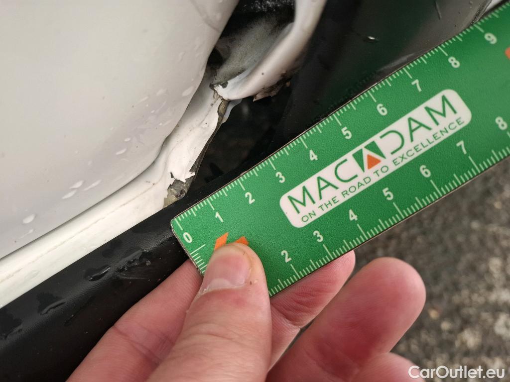  Citroen  C3  Société Feel 1.2 PureTech 80CV BVM5 E6d #16