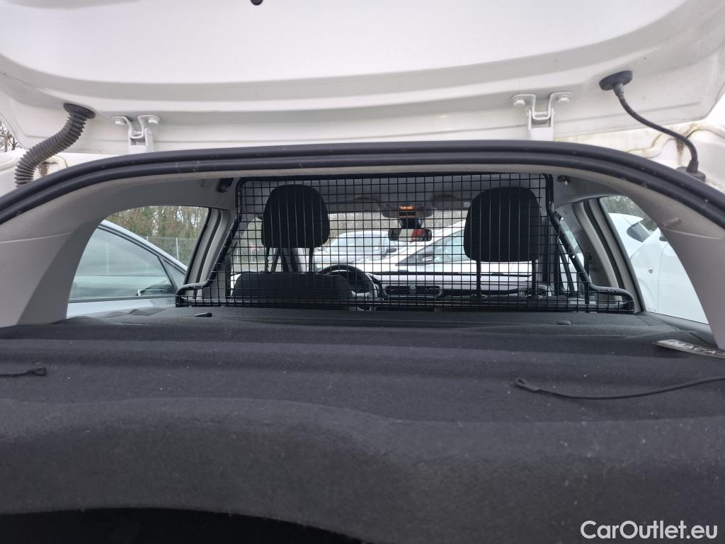  Citroen  C3  Société Feel 1.2 PureTech 80CV BVM5 E6d #3