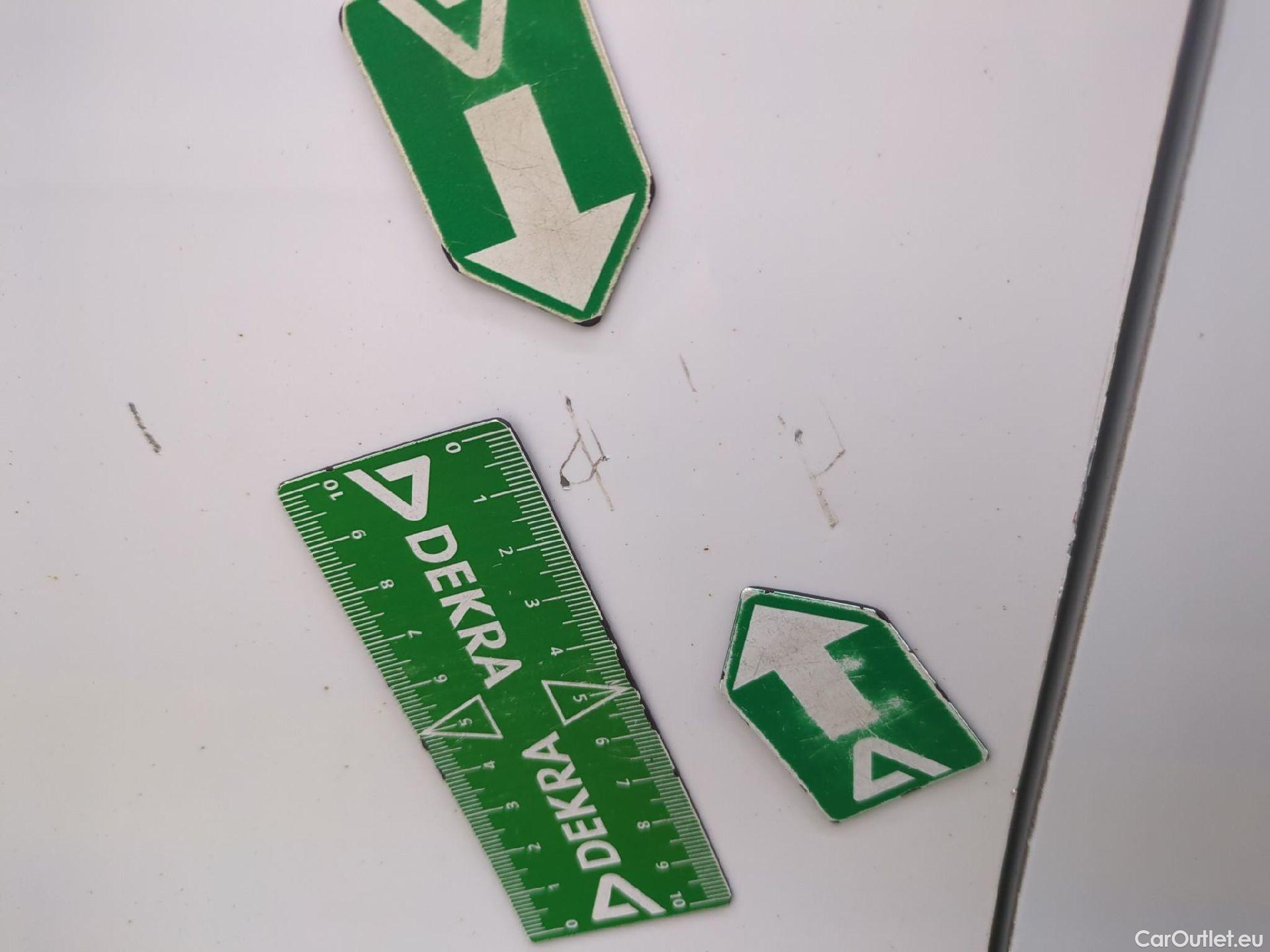  Peugeot  208  Affaire Premium Pack 1.2 80CV BVM5 E6dT #39