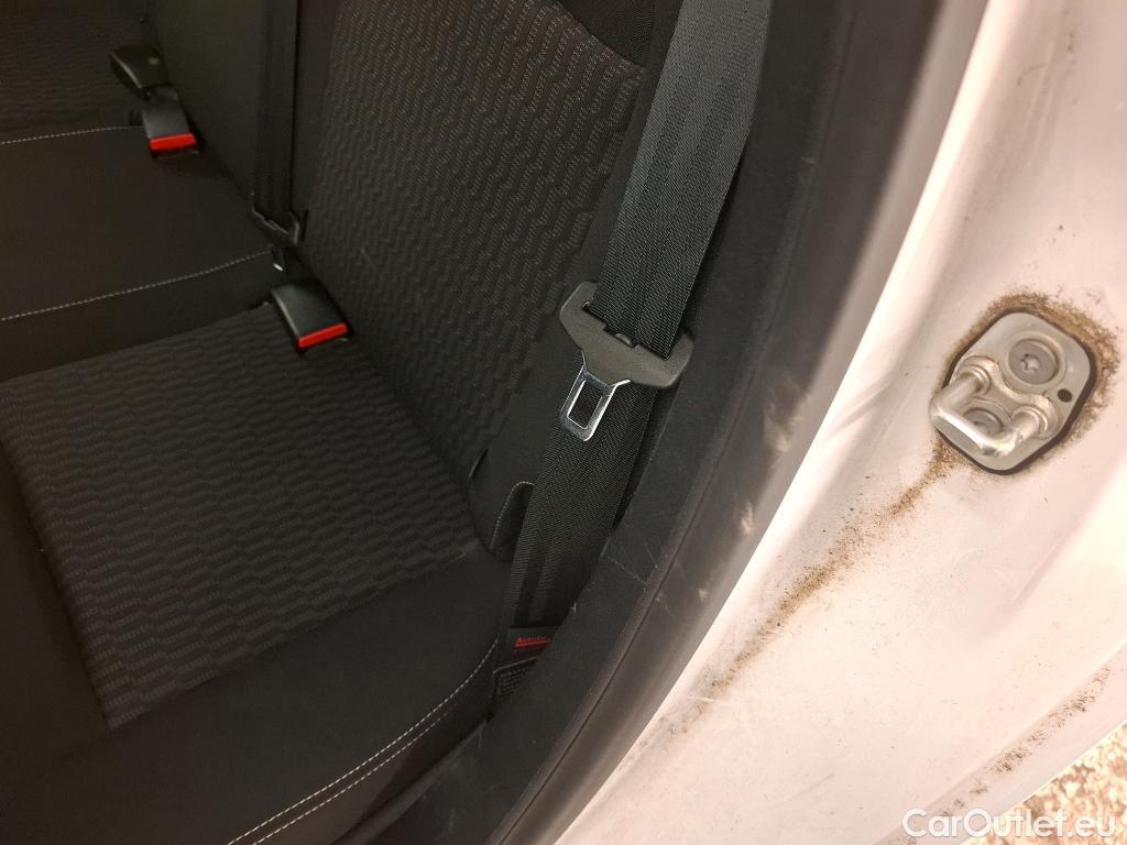  Peugeot  208 PEUGEOT  5p Berline 16 BlueHDi 75 Active #14