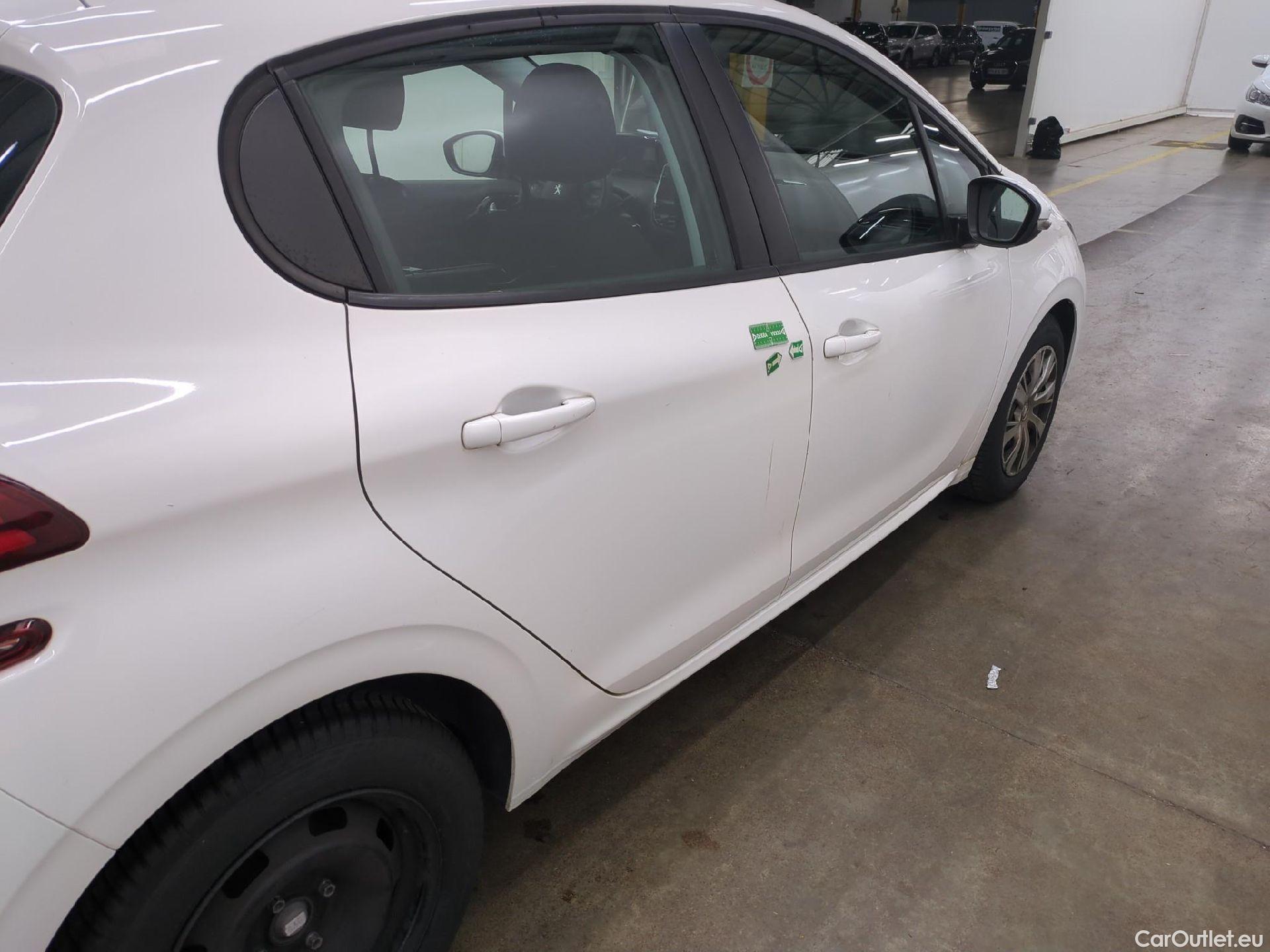  Peugeot  208  Affaire Premium Pack 1.2 80CV BVM5 E6dT #49