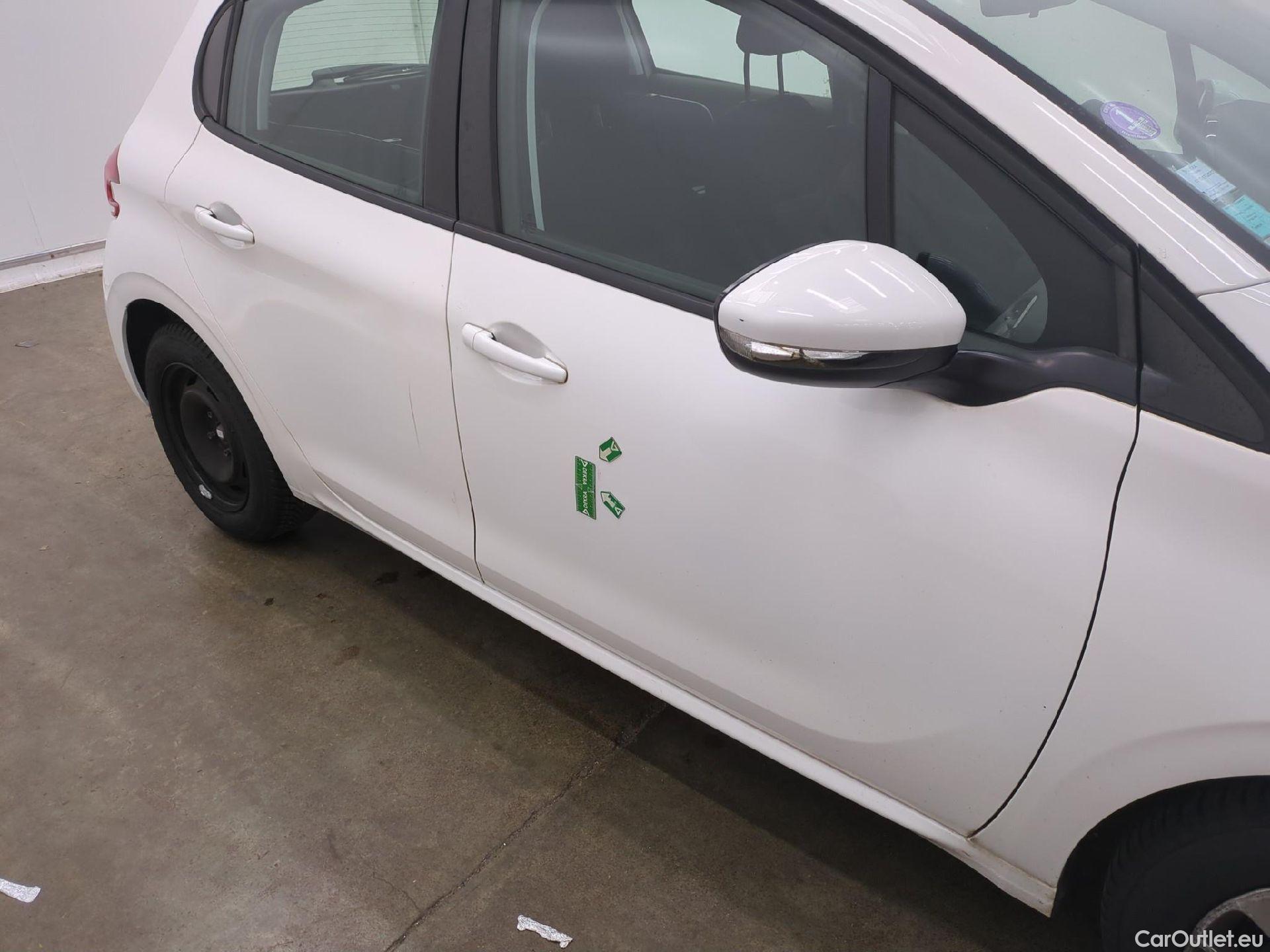  Peugeot  208  Affaire Premium Pack 1.2 80CV BVM5 E6dT #57