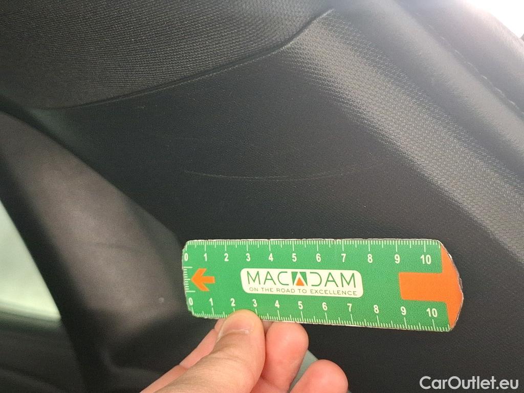  Mercedes  GLA MERCEDES-BENZ  / 2020 / 5P / SUV 1.3  250 e BUSINESS LINE DCT #10