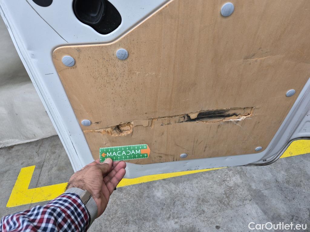  Peugeot  Expert  Fourgon Premium Compact 1.5 HDi 120CV BVM6 E6dT #46